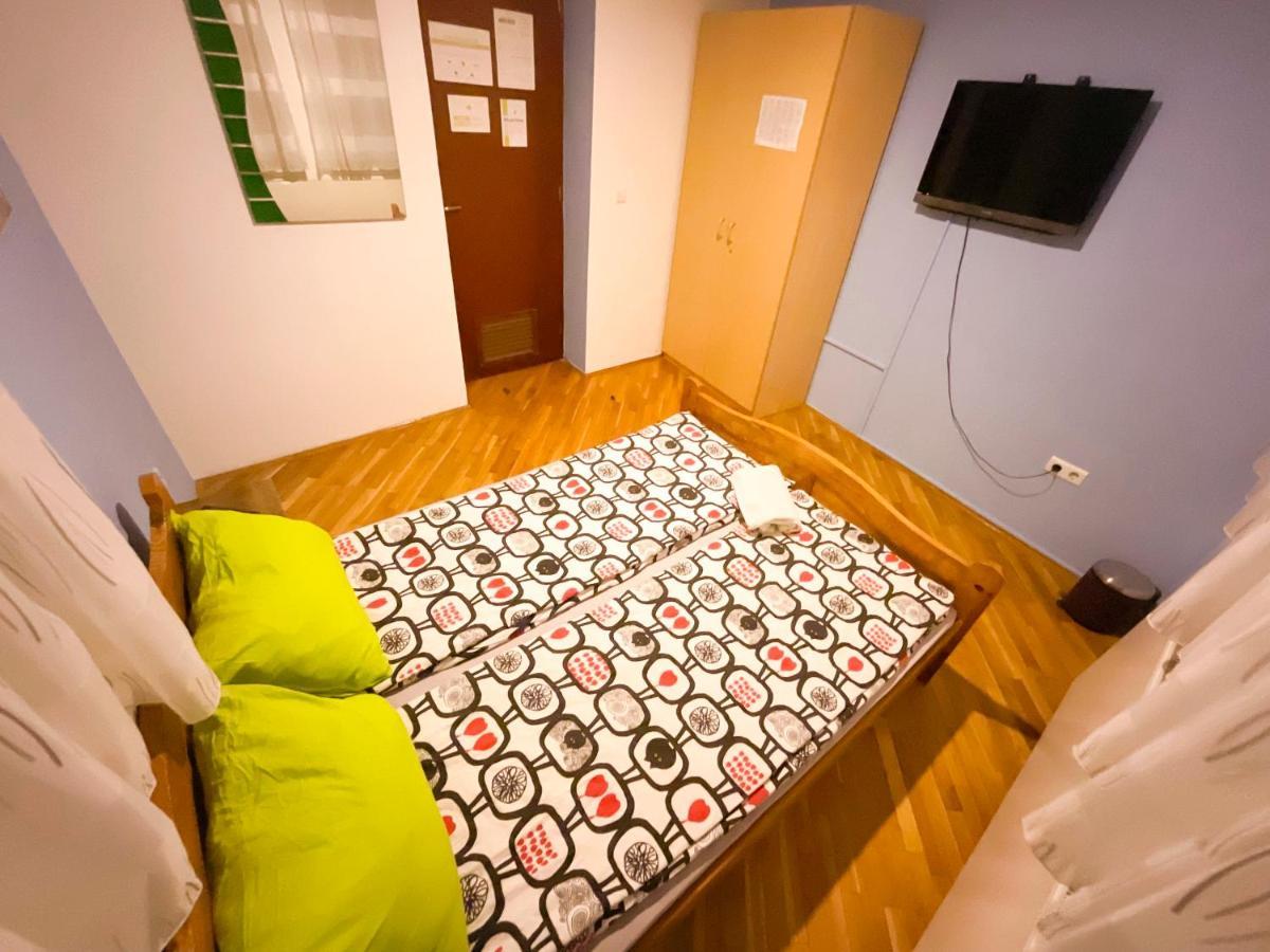 Hostel Vagabond Сараево Экстерьер фото